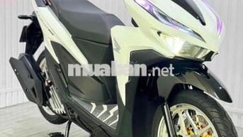 Honda Vario 125 Trắng đen