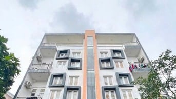 Bán toà CHDV siêu đẹp Quốc lộ 13 cũ, 350m2, 5 tầng, dòng tiền 120tr/th
