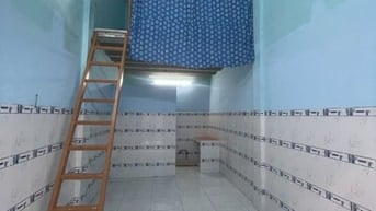 CHO THUÊ PHÒNG TRỌ TẦNG TRỆT GIÁ RẺ, CÓ GÁC TẠI PHƯỜNG PHÚ THỌ HÒA, TP