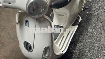 Piaggio Vespa màu Trắng