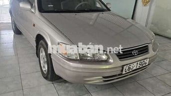 Toyota Camry 2001 Bạc