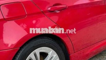 BMW 320i màu Đỏ