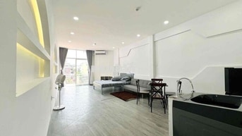 Căn Hộ Bancol Luxury Thang Máy Rộng 50m2 Ngay Vòng Xoay Lý Thái Tổ Q10