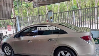 Chevrolet Cruze LT Vàng cát