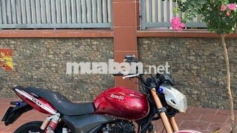 Benelli 150 màu Đỏ