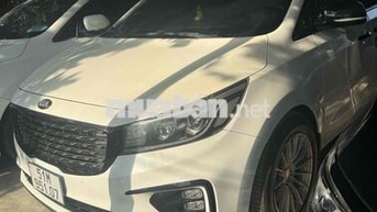 Kia Sedona 2018 STD Trắng
