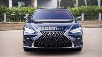Lexus ES250 2025 10.000 km Xanh đậm