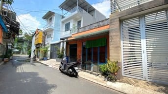 Nhà C4 Tân Thới Nhất, Quận 12, đường 6m, 6x19m, đang cho thuê 10tr