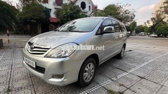 Nhà Toyota Innova G 2011 không dịch vụ 1 ngày