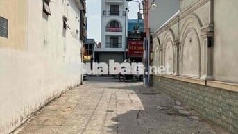 🔥NHÀ ĐẸP Ở NGAY -HẺM XE HƠI-  2 TẦNG - SÁT MT QUANG TRUNG GV - 3,6TỶ
