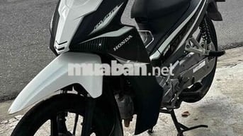 Honda Wave Blade 2017 Trắng đen