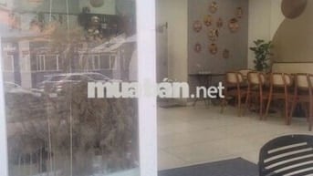 chính chủ cần bán căn hộ ngay cổng T3 hoàng hoa thám