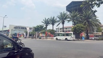 Bán nhà đường Trần Phú Q.5 ngya CV nước Đại Thế Giới 3,4m x 12m