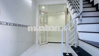 Cần thanh lý gấp căn nhà Nguyễn Trung Trực, Sổ hồng riêng, 