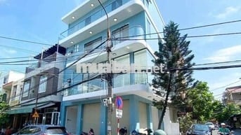 Cho thuê nhà 4 Tầng 2 MT Hải Hồ Hải Châu Ngay Chợ Đống Đa Ngang 8m