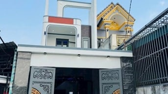 BÁN NHÀ MỚI XÂY HOÀN THIỆN – VÀO Ở NGAY   📍 Vị trí: Gần trường cấp 1,