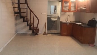 Bán Nhà ngõ 78 Quán Sứ, 50m2, có sổ đỏ riêng, 4,5 tỷ, có thương lượng.