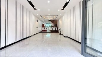 CHO THUÊ NHÀ KINH DOANH 3 TẦNG KĐT HÀ QUANG 2 GIÁ 29 TRIỆU/THÁNG