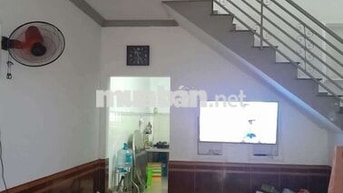 7.5tr cho thuê nhà Linh Tây 90m2 2pn 2wc ngay Phạm Văn Đồng