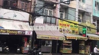 Cho thuê mặt bằng kinh doanh vị trí đông đúc ở Phú Nhuận