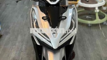 Vario 125 2021 bạc pocher siêu đẹp nợ xấu trả 12tr