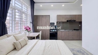 Căn hộ full nội thất cao cấp khu Ngã Tư Phú Nhuận - Phan Xích Long