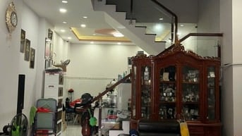 Chủ cần bán nhà mặt tiền đg -  giá 8,7ty Q2