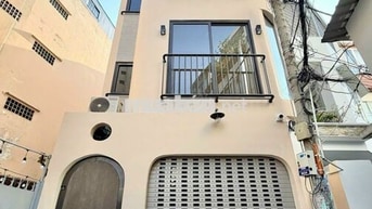 CHO THUÊ KIOT 1 TRỆT 1 LẦU NGAY GẦN CHỢ BÀ CHIỂU - FULL NT - 40M2