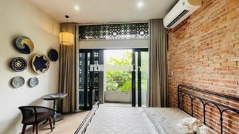 CĂN HỘ FULL NỘI THẤT BAN CÔNG RỘNG NGAY CẦU TIÊN SƠN