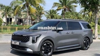Carnival 2025 Signature rẻ hơn xe mới gần 200tr