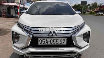 Mitsubishi Xpander Trắng 7 chỗ
