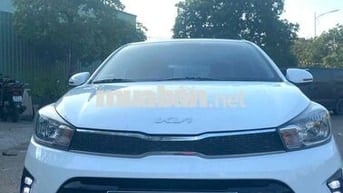 Kia Soluto 1.4 MT 2022 Trắng, logo mới