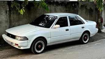Toyota Corolla 1990 Trắng