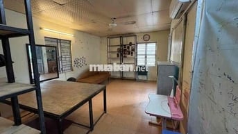 Cho thuê nhà Tt Hồ Tùng Mậu tầng 4 -Cầu Giấy- dt 55m2*1 tầng