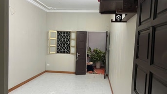 NHÀ ĐẸP NHÀ TRUNG TÂM, 2 TẦNG PHÙ HỢP VỚI HỘ GIA ĐÌNH