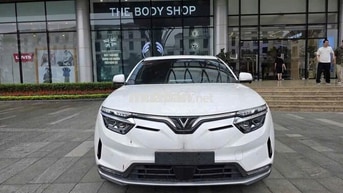 Xe điện VinFast VF8 Plus GF 2022 Trắng