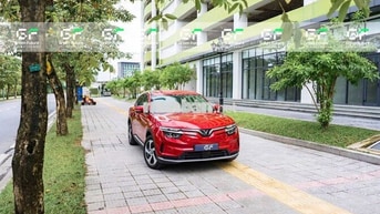 Vinfast VF8 sx 2022, bản Eco- Màu Đỏ