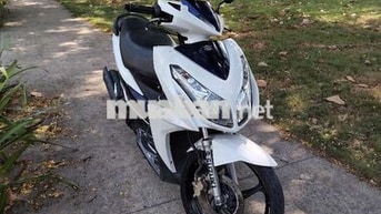 Suzuki Impulse Fi 2015 Trắng xanh