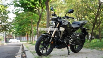 😁😊Honda CB300R Đen biển sg 26858 . xe đẹp odo thấp