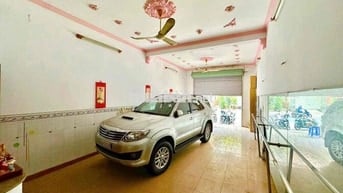 Chủ gửi cho THUÊ nhà MTKD 1 trệt 3 Lầu KDC Bửu Long gần chung cư A6-7