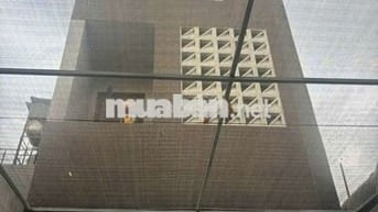 Cần cho thuề nhà  mặt tiền đường  nguyễn VĂn Quá .DT 4 x20 1 trệt 3Lầu