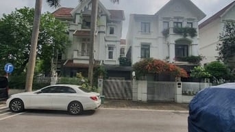 Em Cần bán gấp căn Biệt Thự Ciputra, T9 căn lô góc 2 mặt tiền, 320m2