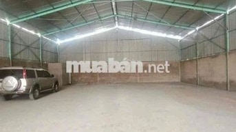 Kho mặt bằng 300m (10x20m) mặt tiền Nguyễn Kiệm
