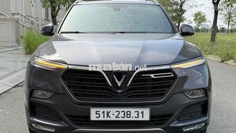 VinFast Lux SA 2.0Turbo 2022 một chủ xe đẹp đi ít