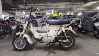 Honda Chaly 70cc Trắng