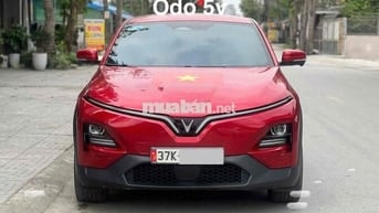 Xe điện VinFast VF6 Plus 2023 Đỏ