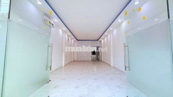 Bán nhà 3 tầng mặt bằng kinh doanh sầm uất đối diện trường học
