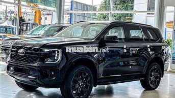 Ford Everest 2025 Đen 7 chỗ