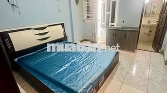 Còn dư 2 phòng ban công ngay chợ Thủ Đức
