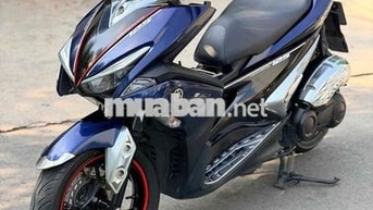 Yamaha NVX 2017 Xanh đen
